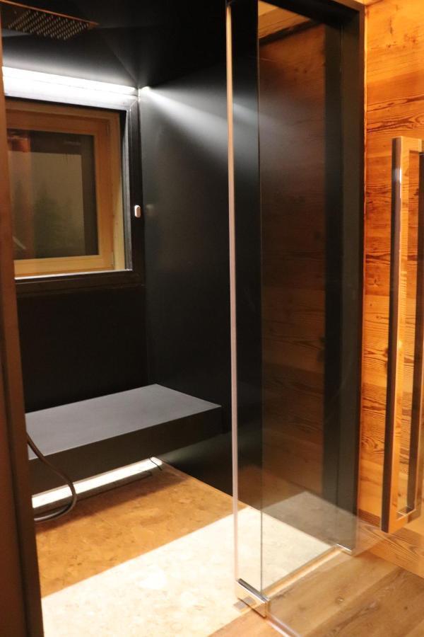 Hotel Ciasa Lorenzi Cortina dʼAmpezzo Eksteriør bilde