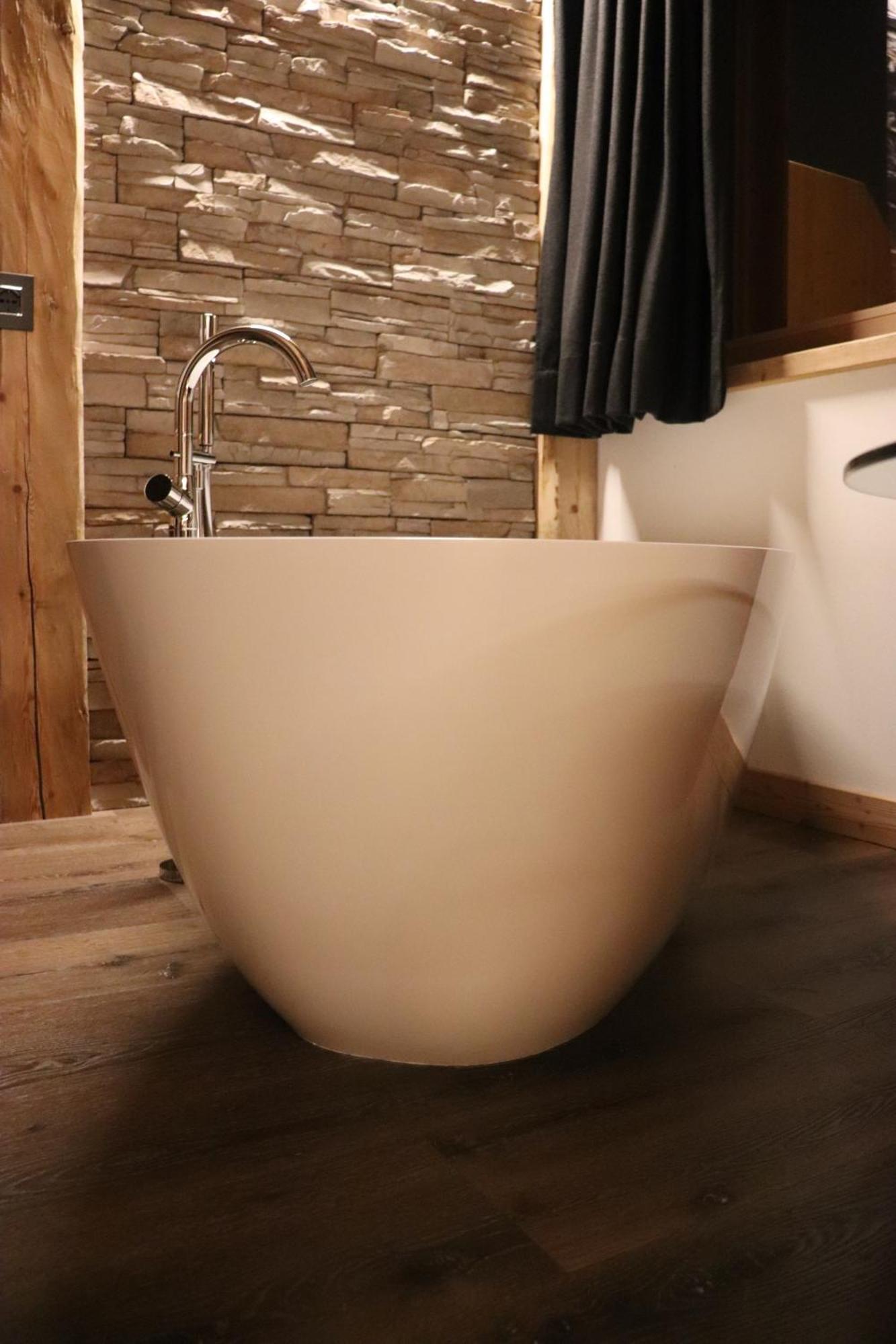 Hotel Ciasa Lorenzi Cortina dʼAmpezzo Eksteriør bilde