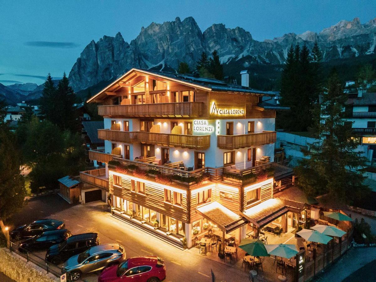 Hotel Ciasa Lorenzi Cortina dʼAmpezzo Eksteriør bilde