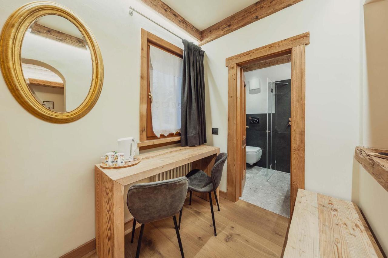 Hotel Ciasa Lorenzi Cortina dʼAmpezzo Eksteriør bilde