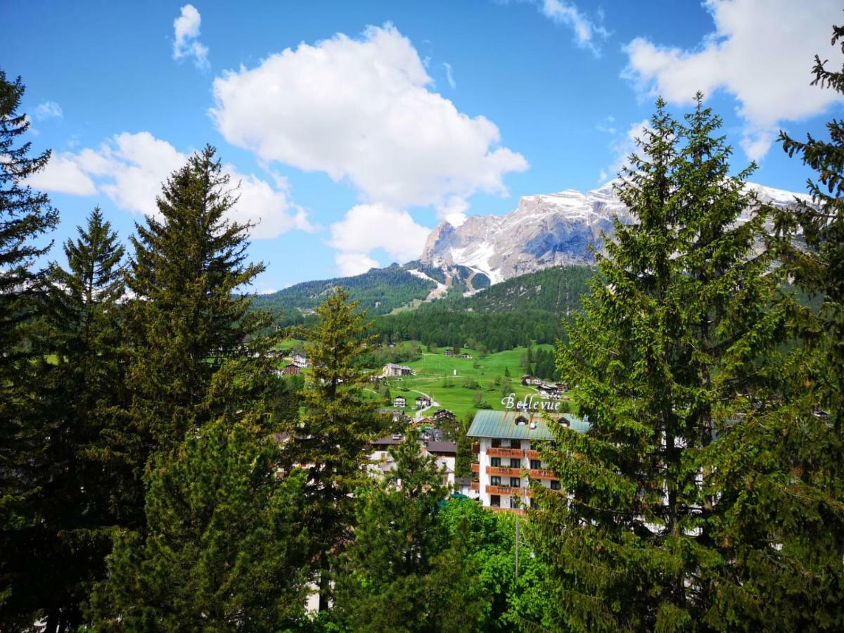 Hotel Ciasa Lorenzi Cortina dʼAmpezzo Eksteriør bilde